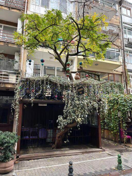 House In The Center Of Kadikoy Istambul Exterior foto