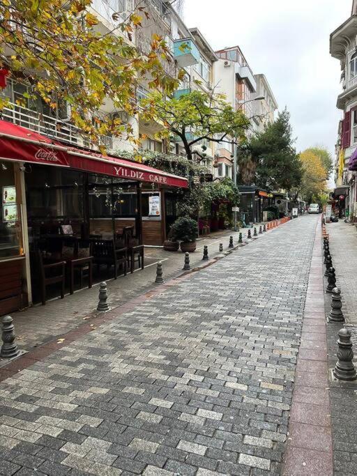 House In The Center Of Kadikoy Istambul Exterior foto